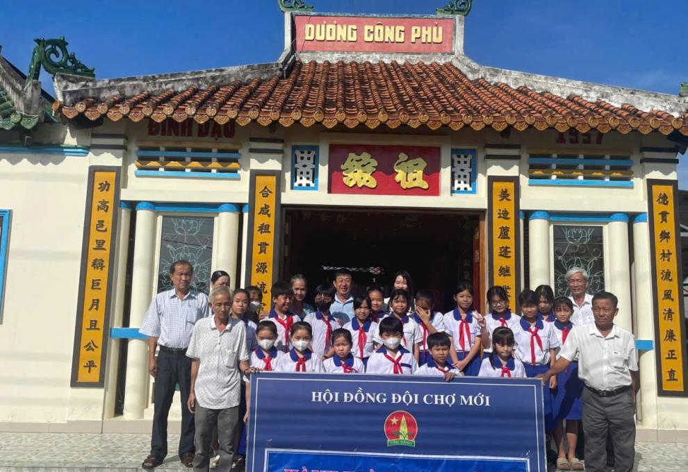 Trường Tiểu học A Mỹ Hiệp tổ chức Chương trình hành trình đỏ 