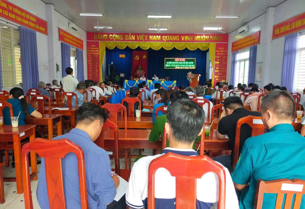 Đại biểu HĐND 3 cấp tiếp xúc 80 cử tri xã Mỹ Hiệp, Tấn Mỹ 
